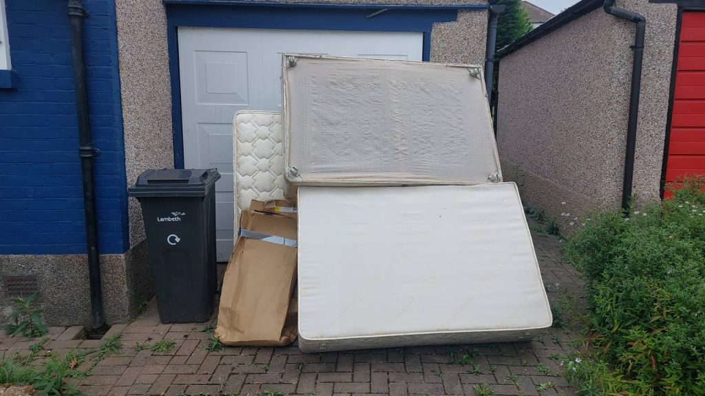 Rubbish Removal for House Moves